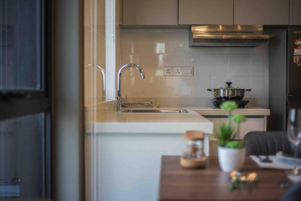 Arte Mont Kiara Apartment *